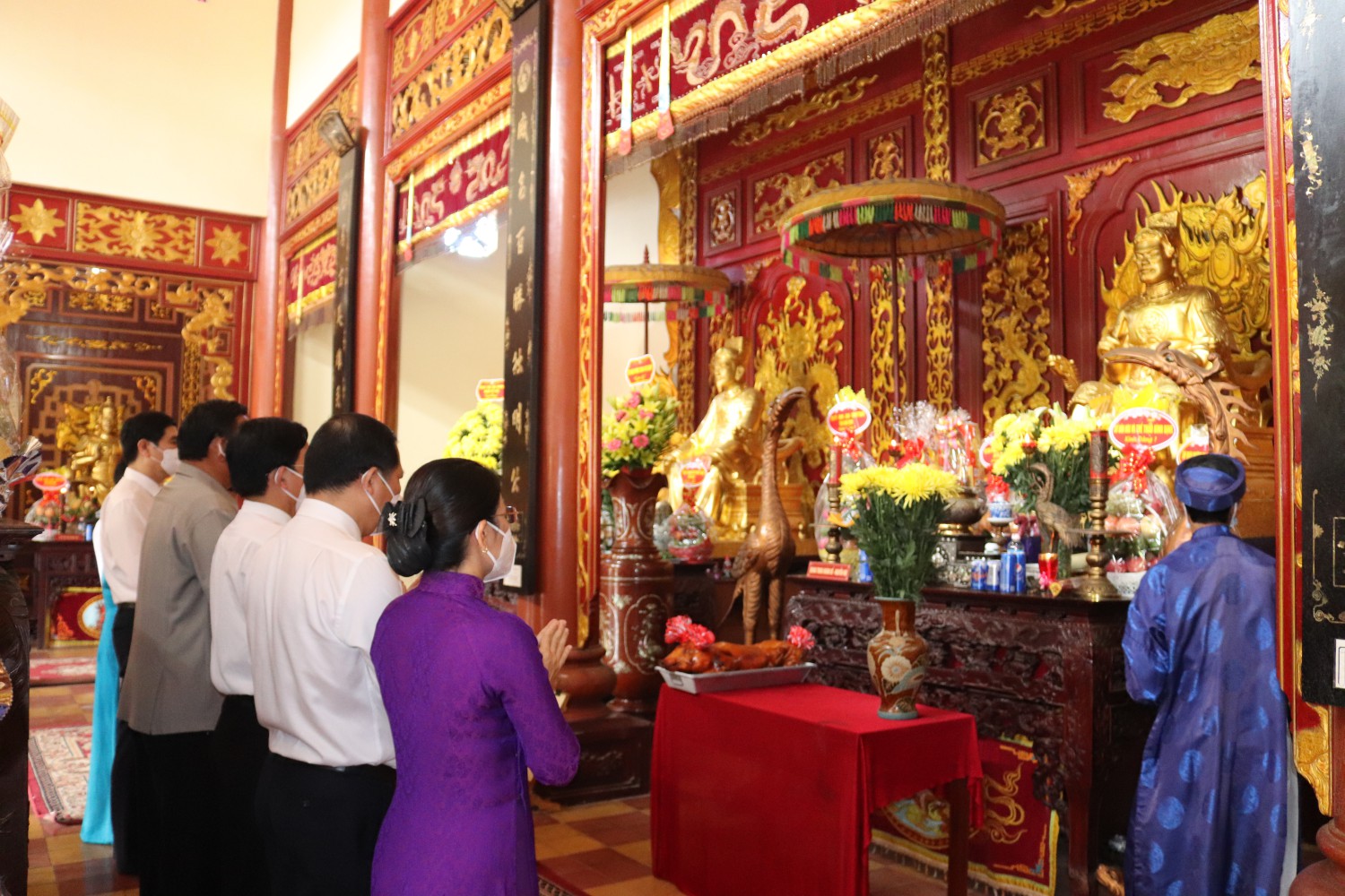 Điện thờ Tây Sơn Tam Kiệt bên trong Bảo tàng Quang Trung