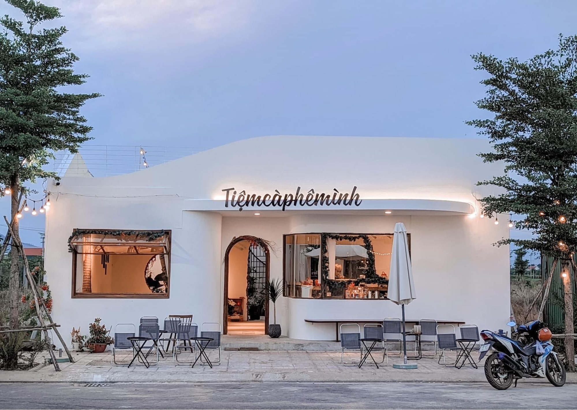 Góc sống ảo cực xịn, ai đến đây cũng mê mẩn ở quán cafe Quảng Ngãi