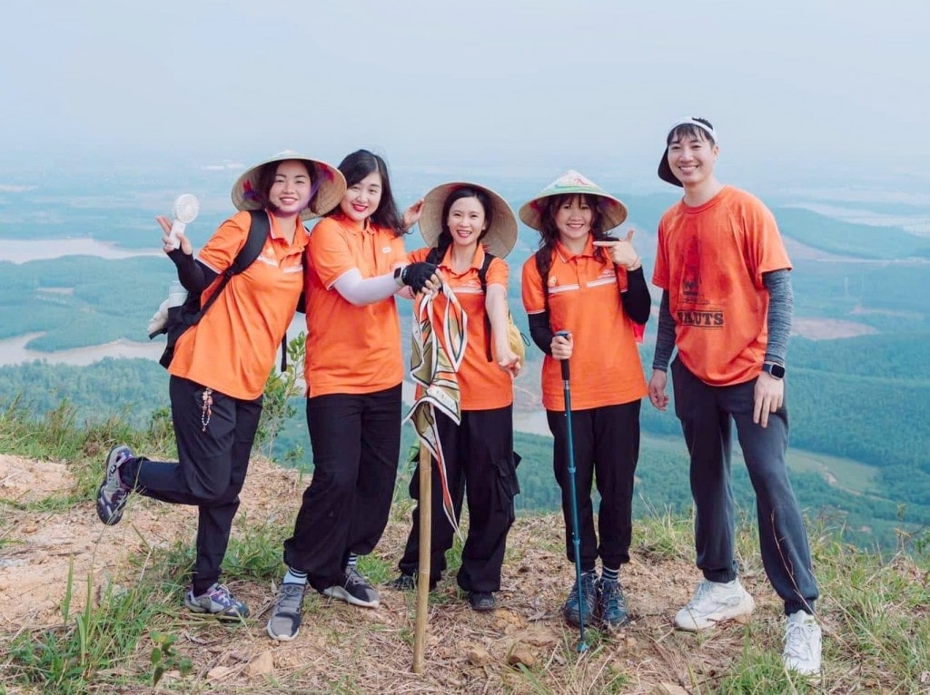 Trải nghiệm trekking đầy thú vị ở núi Hòn Vượn