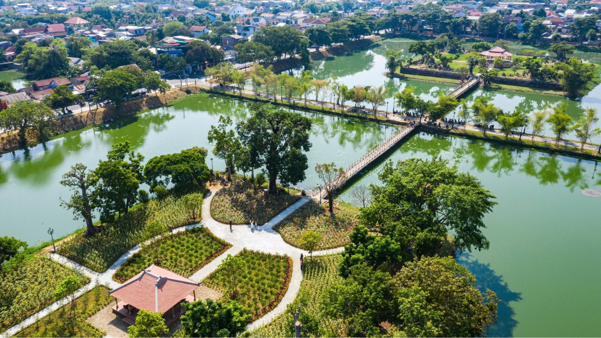 Một vài lưu ý khi tham quan hồ
