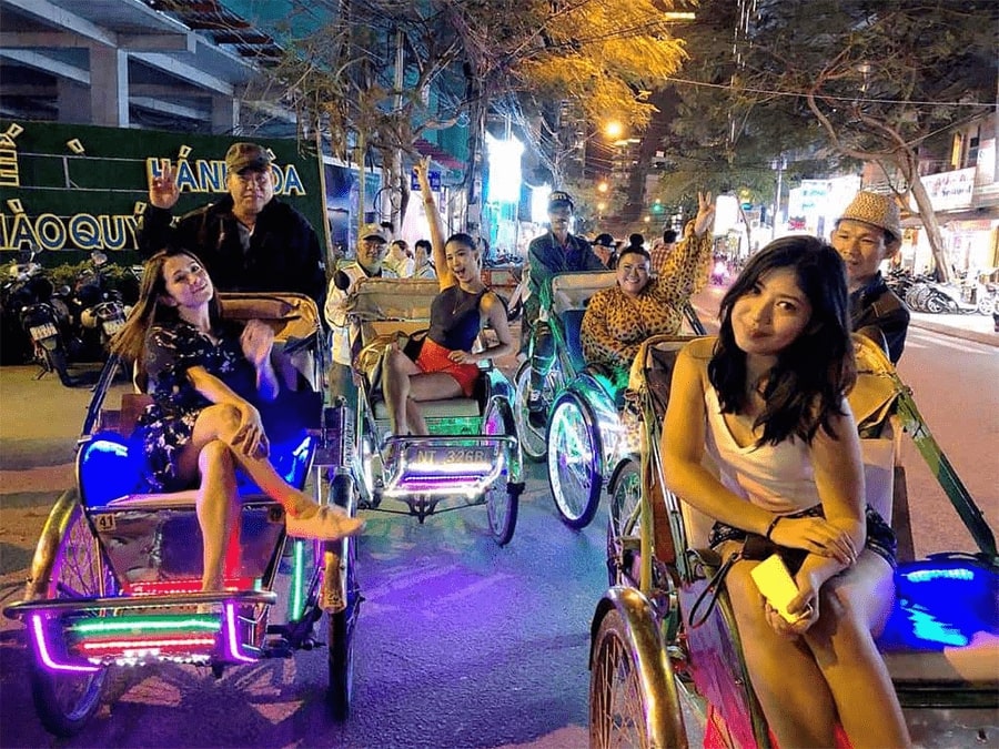 Trải nghiệm nhịp sống chậm rãi, thơ mộng khắp phố phường Cố đô