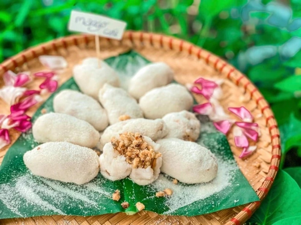 Những chiếc bánh xoài trắng tinh giản dị