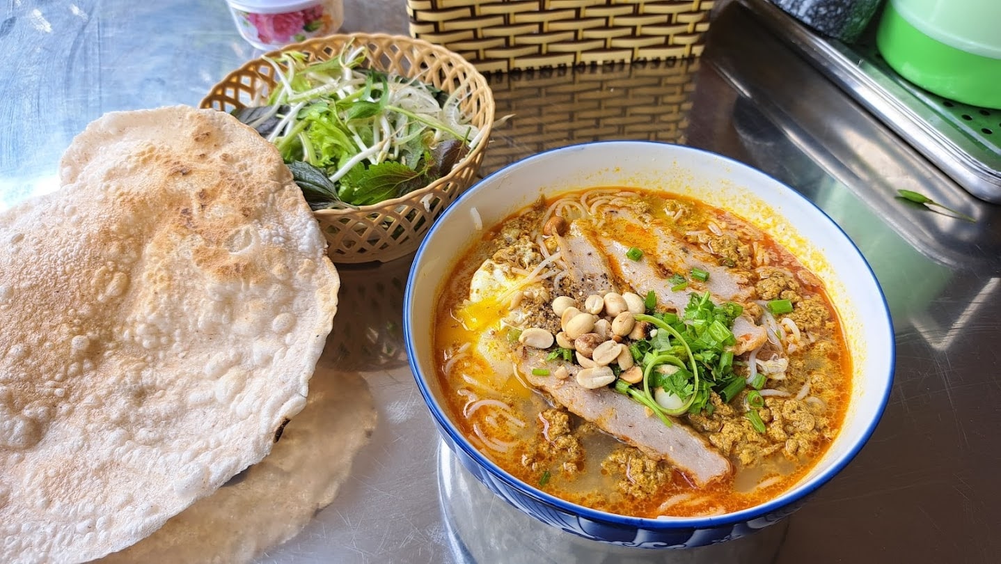 Bún rạm Quy Nhơn ngon, giá bình dân, nước dùng ngọt thanh, cực đáng để thử