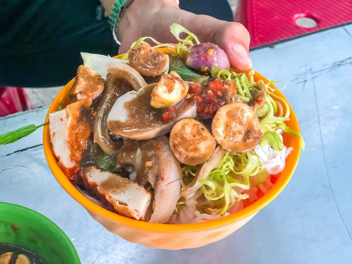 Những món ăn mang đậm vị miền Trung