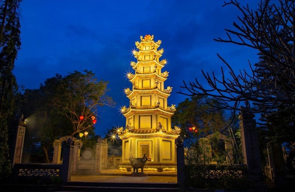 Bí quyết tham quan ngôi chùa Chúc Thánh trọn vẹn