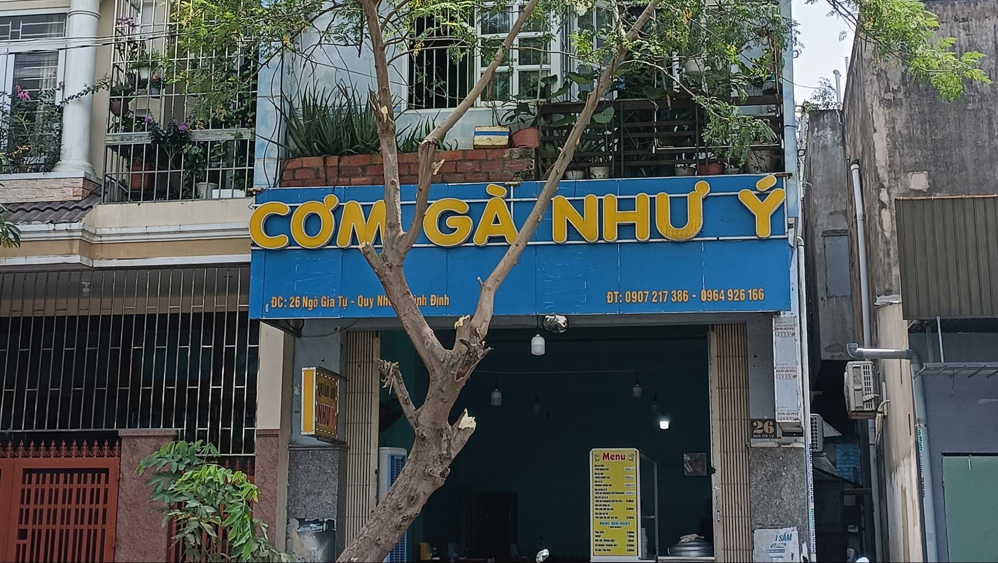 Địa chỉ quán cơm gà Quy Nhơn quen thuộc của người dân