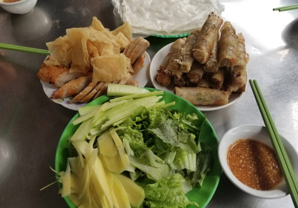 Muốn ăn chả thịt dông ngon thì hãy đến quán 92 Nguyễn Công Trứ
