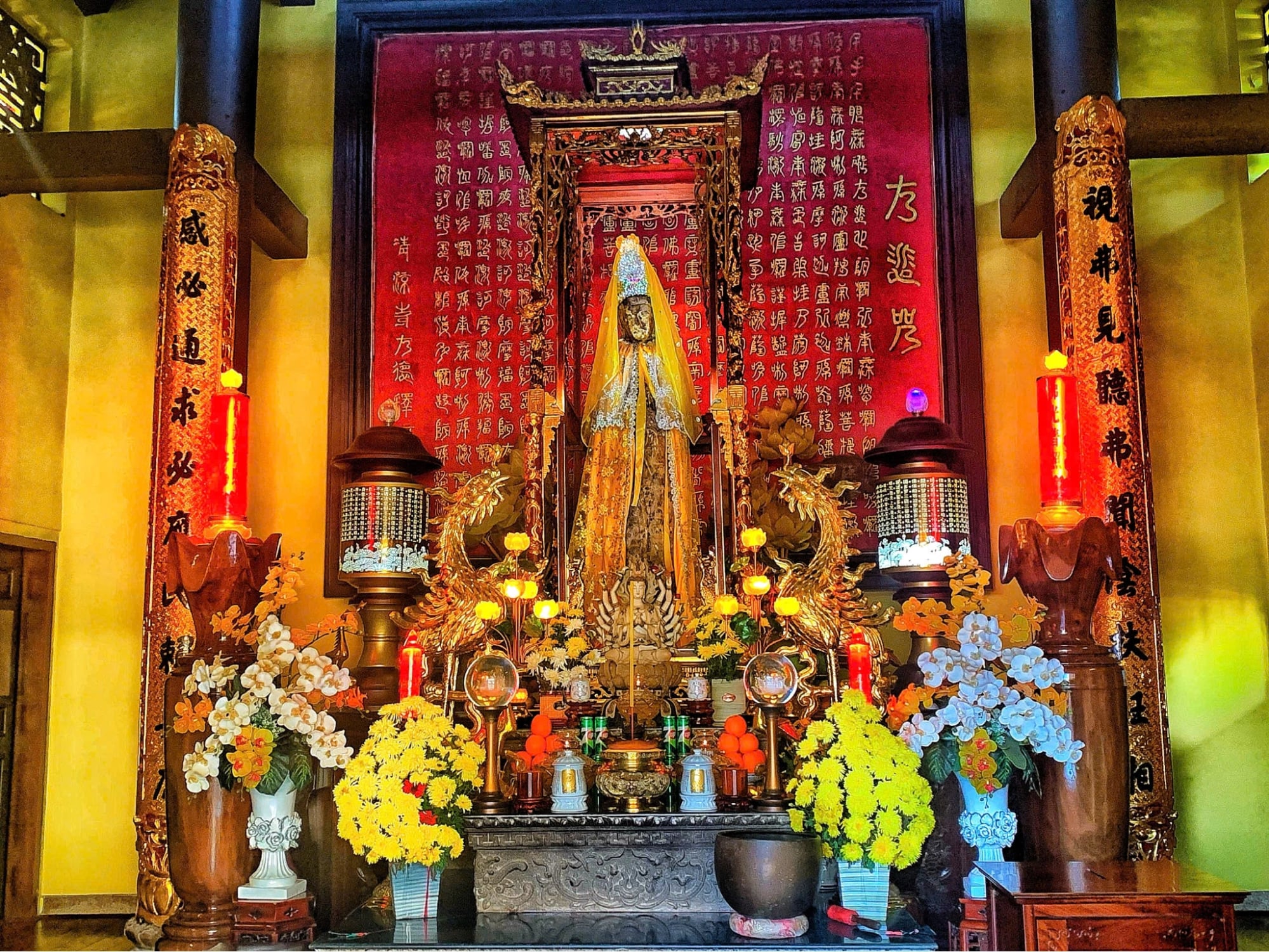 Bức tượng quan âm kỳ bí tại chùa