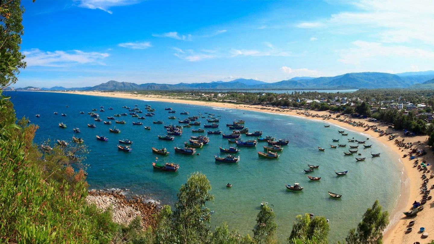 Vịnh Xuân Đài êm đềm, lặng sóng