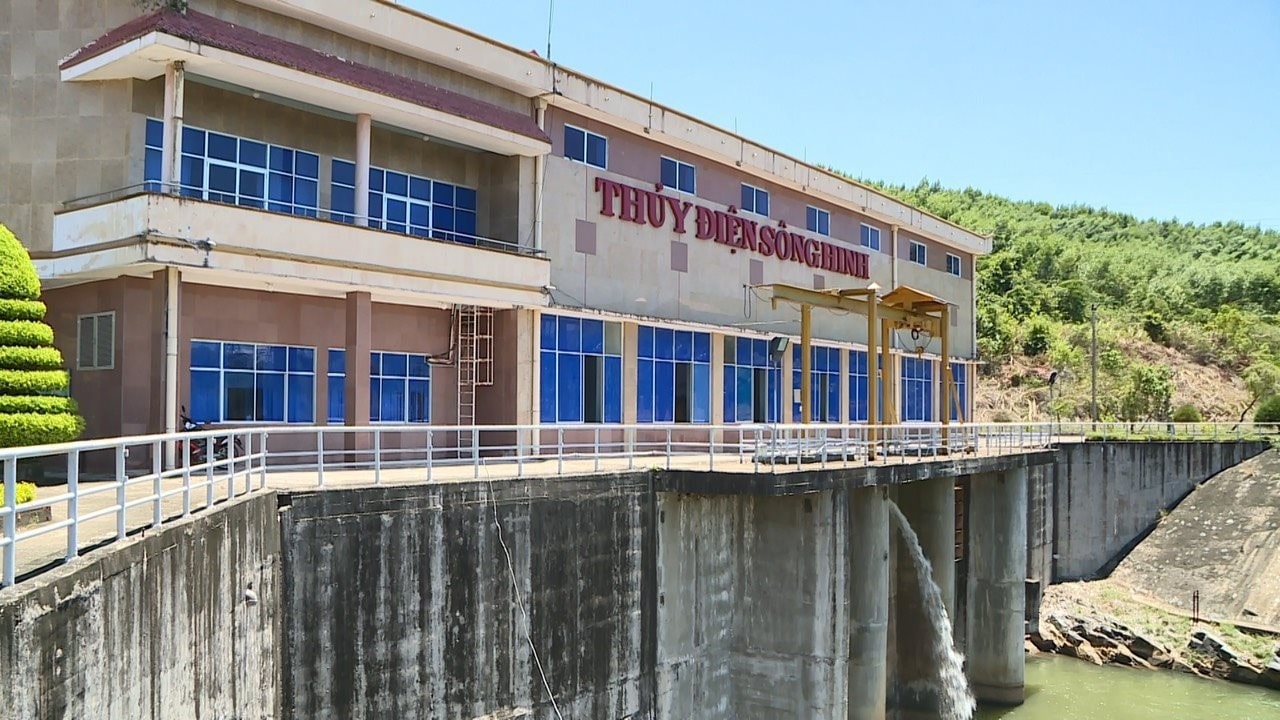 Thuỷ điện điều tiết nước cho dòng sông