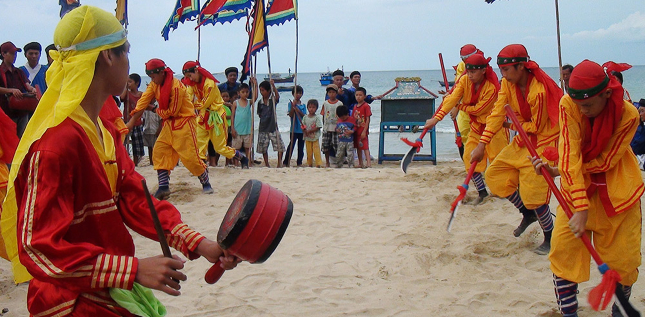 Ngư dân Khánh Hòa tổ chức lễ cầu siêu cho các linh hồn ngoài biển khơi