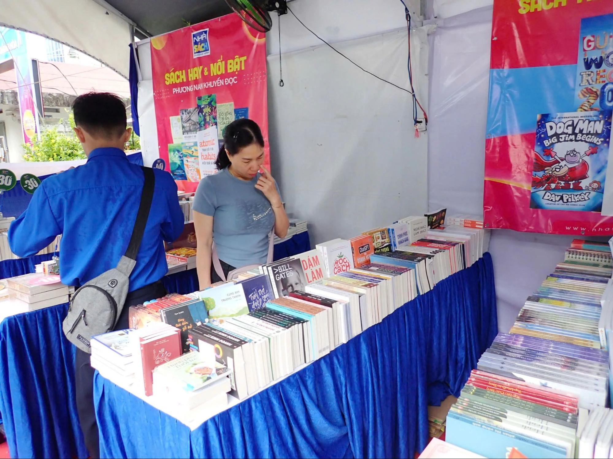 Lễ hội Đường sách Festival Biển Nha Trang