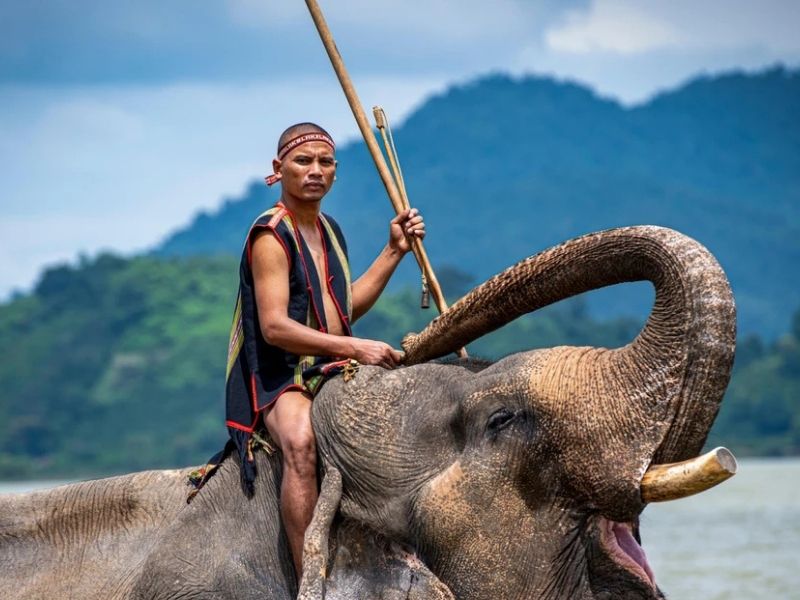 Khám phá văn hóa, phong tục, tập quán của các dân tộc nơi đây 