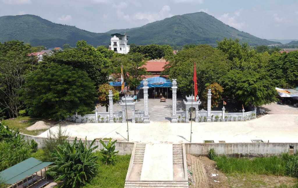 đền cô bơ thanh hoá