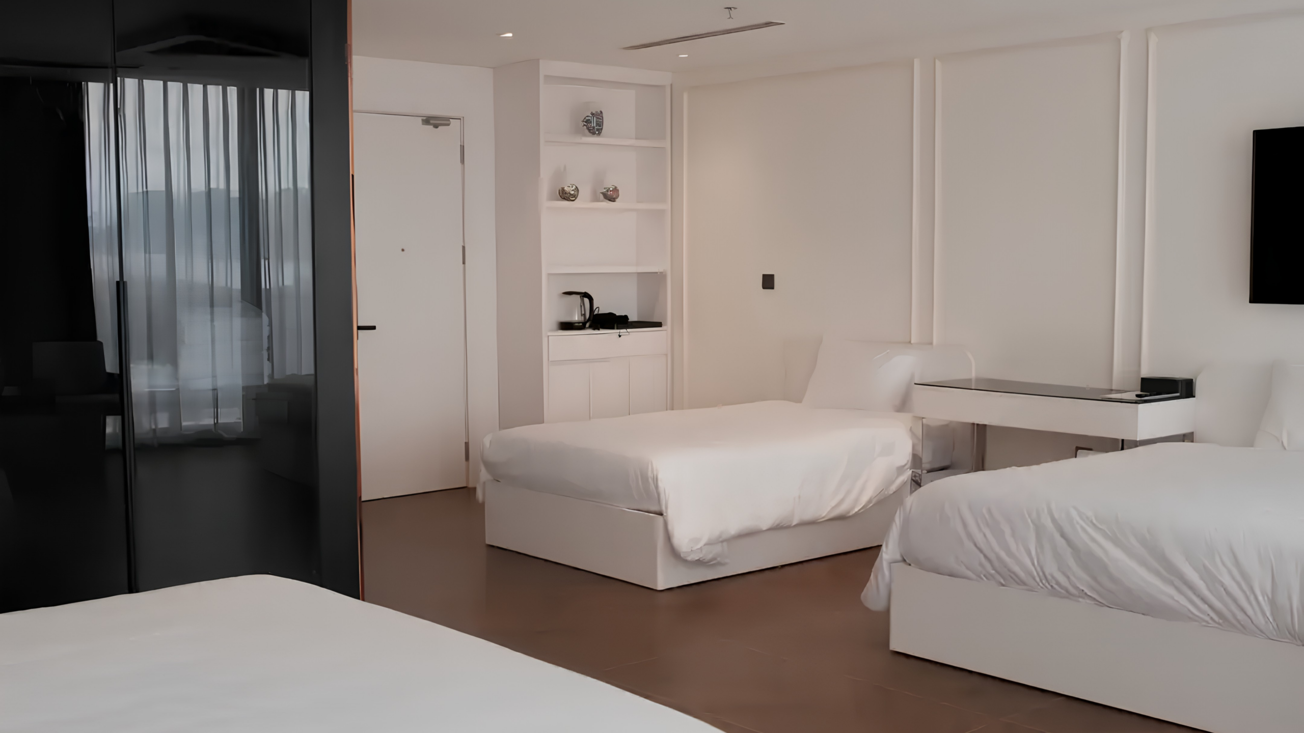 Không gian phòng Master cao cấp tại Holiday Hotel Vân Đồn