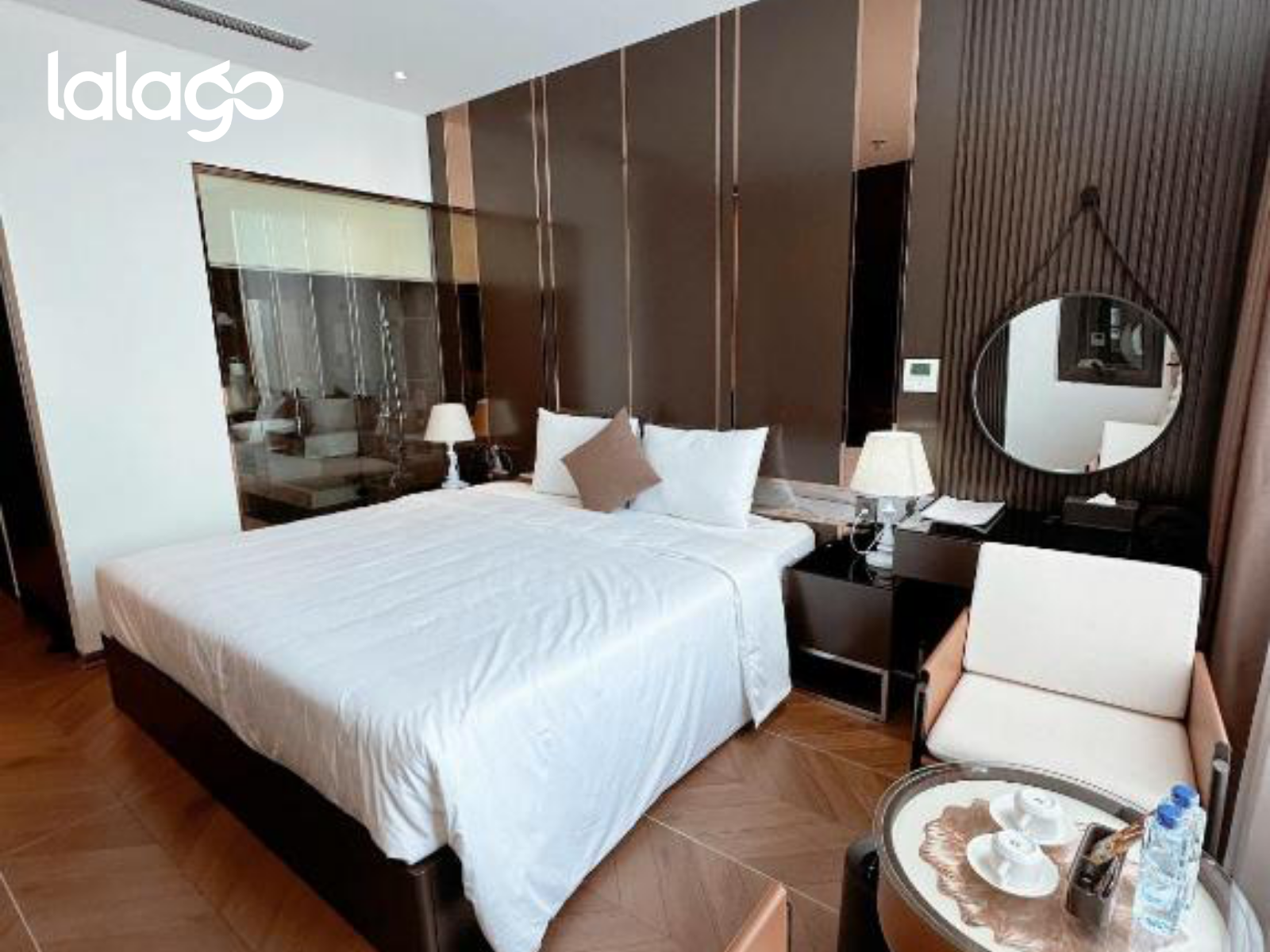 Holiday Hotel Vân Đồn