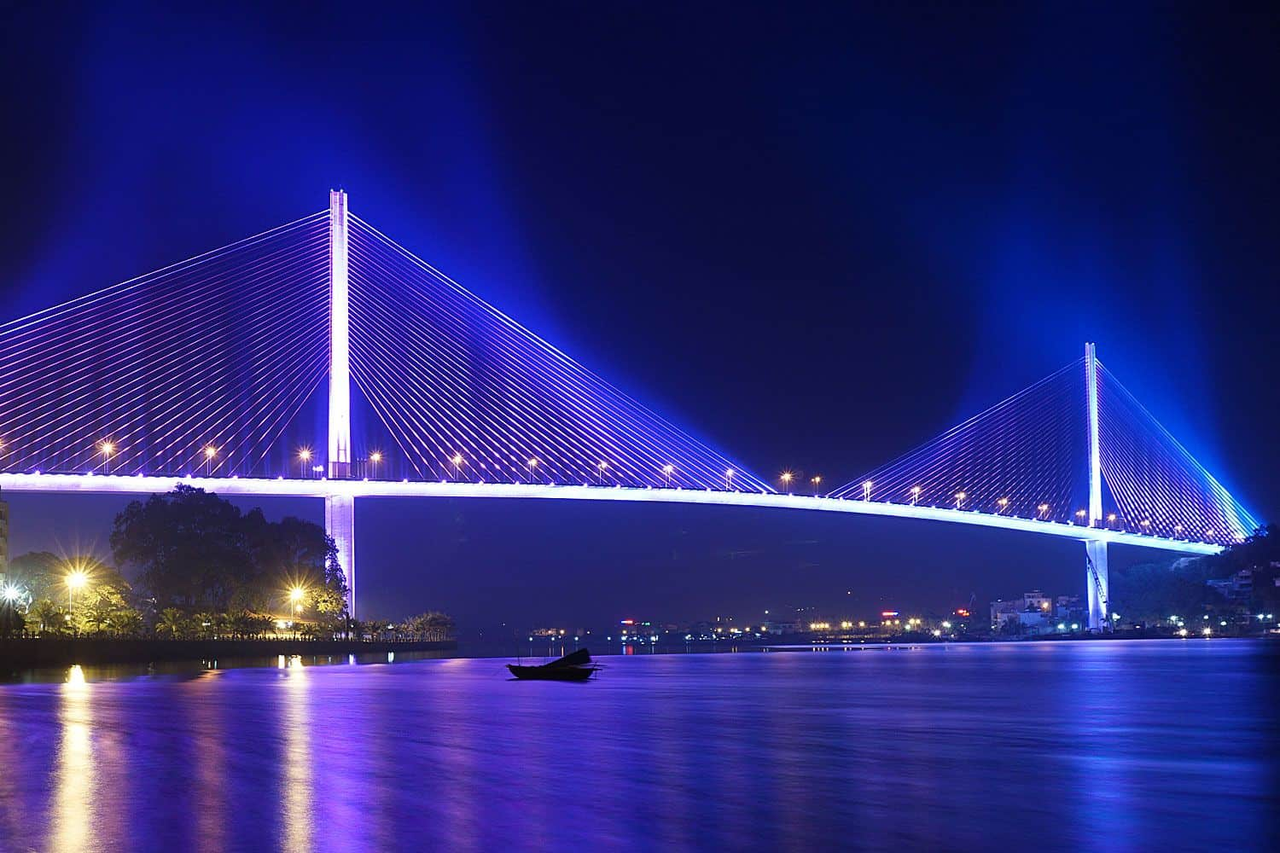 Cầu bãi cháy Hạ Long