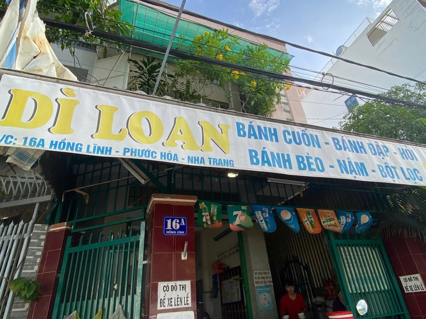 Quán bánh đập Dì Loan nổi tiếng phố biển
