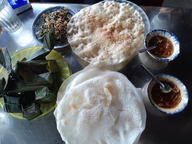 Giá cả bánh đập Tư Thành phải chăng, phù hợp nhiều thực khách
