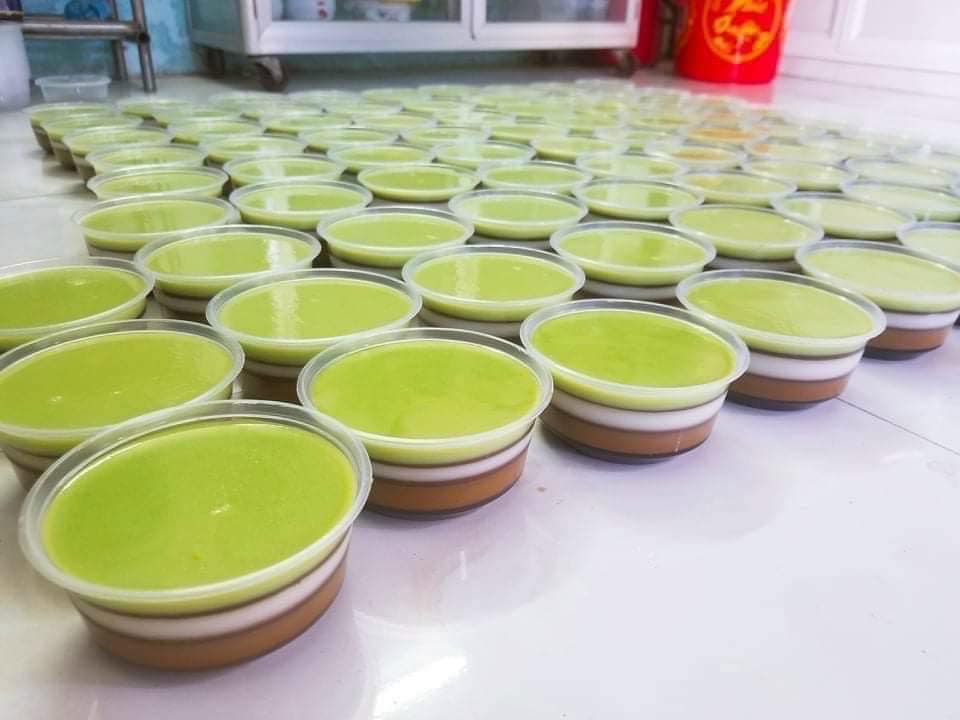 Bánh flan Đông Sương Sầu Nha Trang mịn, thơm đặc trưng 