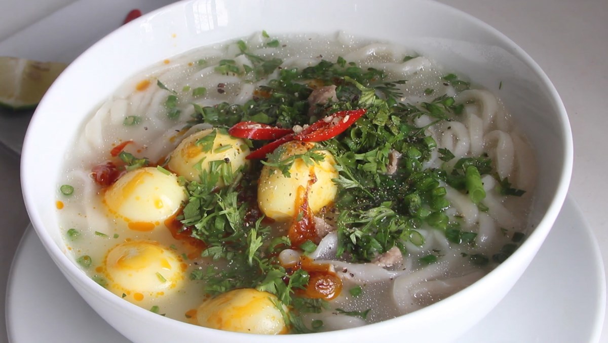 Cháo canh Anh Hợp lựa chọn quen thuộc của người Vinh
