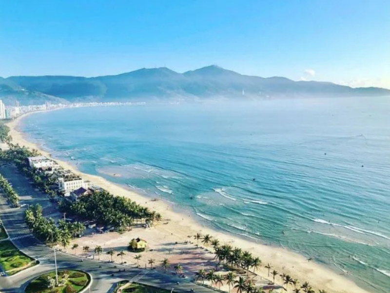 Khám phá bãi biển Mỹ Khê xinh đẹp 