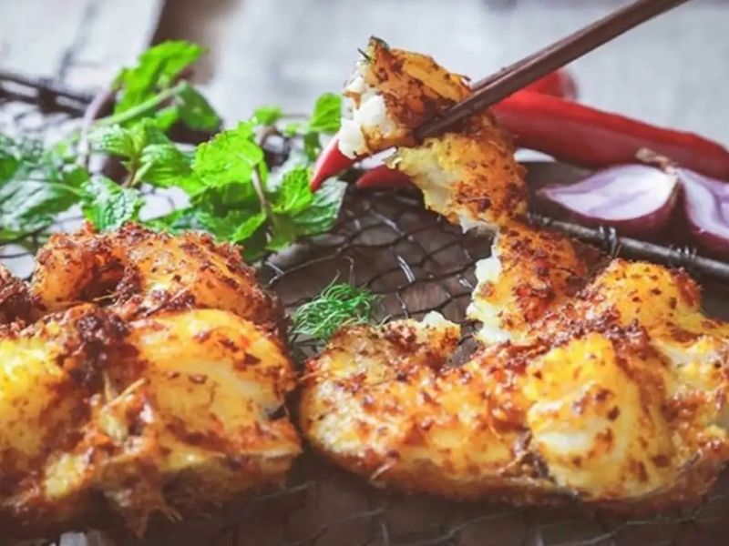 Đặc sản Đắk Nông - Món cá nướng hấp dẫn với lớp da giòn rụm, thịt cá ngọt thơm
