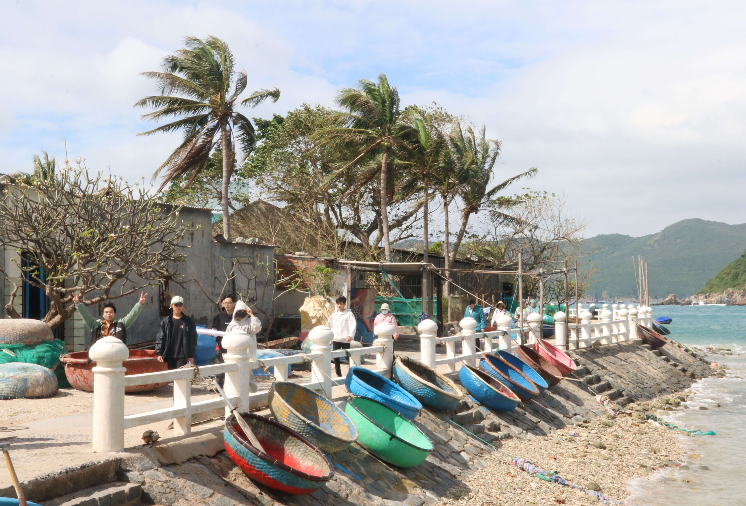 Làng chài Bích Đầm giữ trọn nét sống mộc mạc truyền thống 
