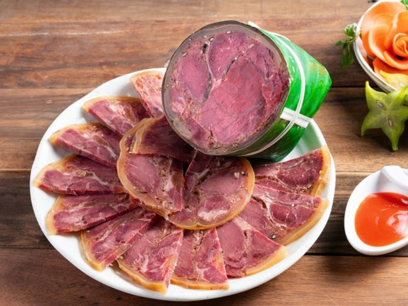 Bạn nên mua giò me Nghệ An tại các địa điểm bán uy tín để đảm bảo chất lượng
