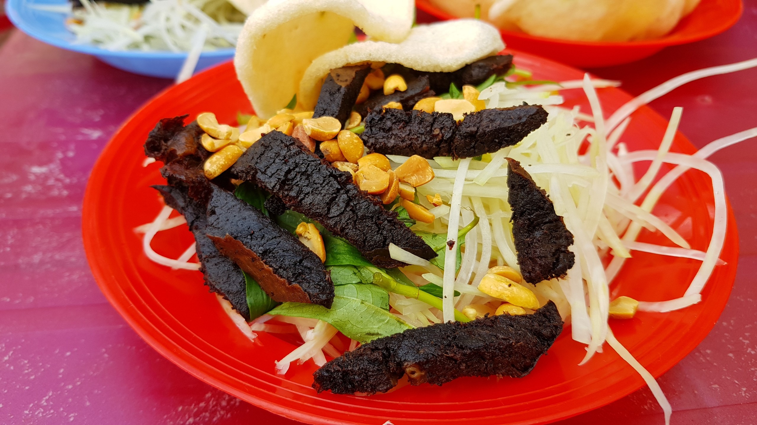 Món gỏi khô bò tàu hủ đá Nha Trang cay ngọt kết hợp
