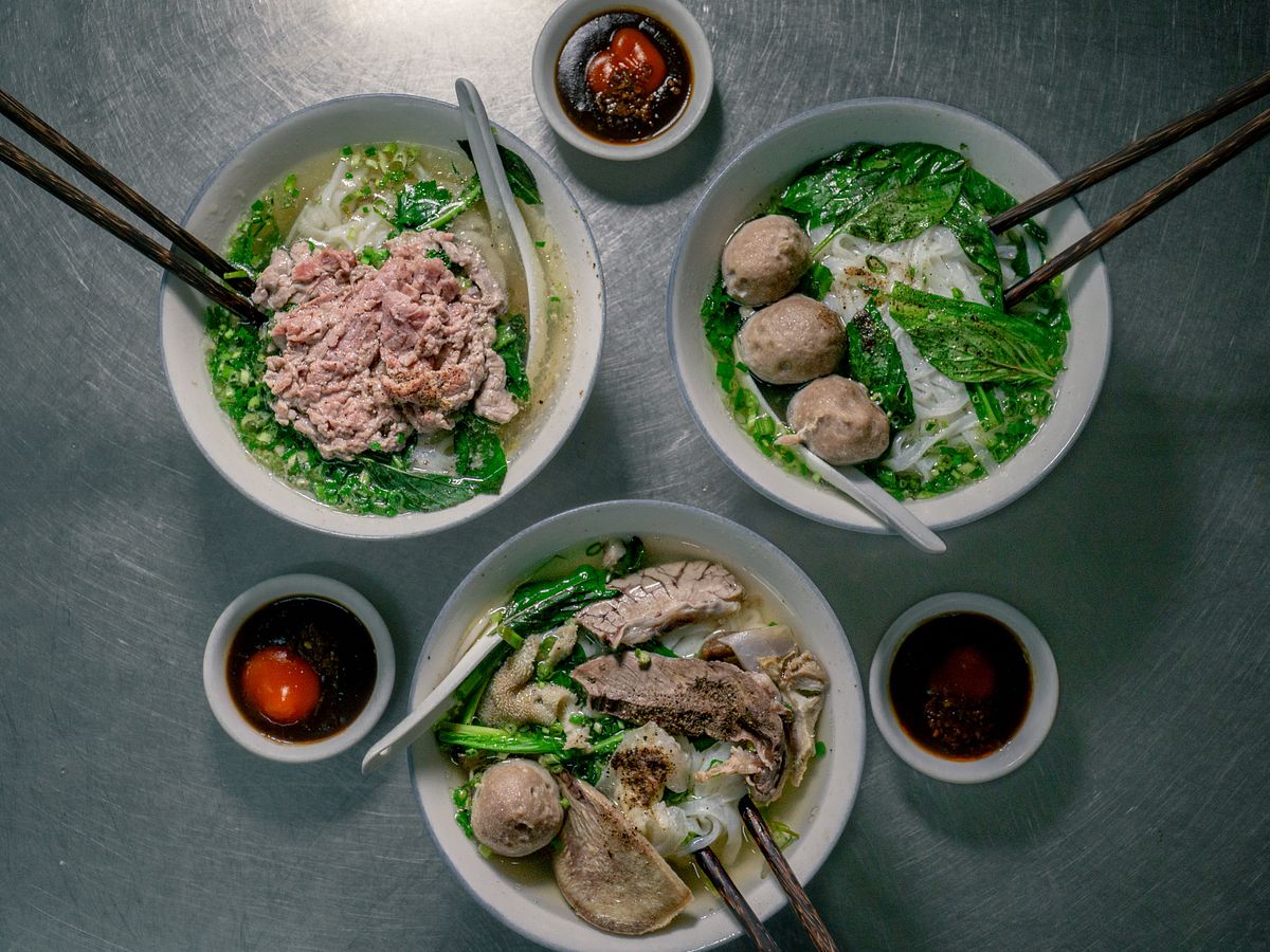 Tô hủ tiếu bò viên giá bình dân tại quán A Tâm
