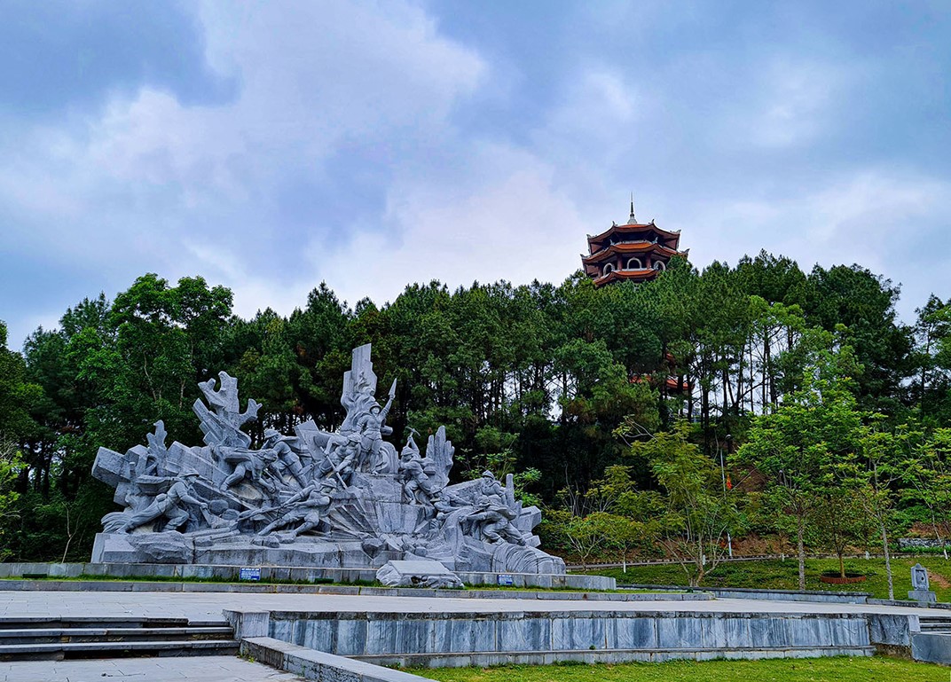 Khu di tích Ngã Ba Đồng Lộc
