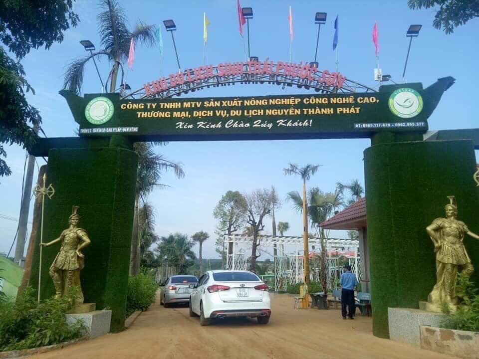 Cổng chào Phước Sơn
