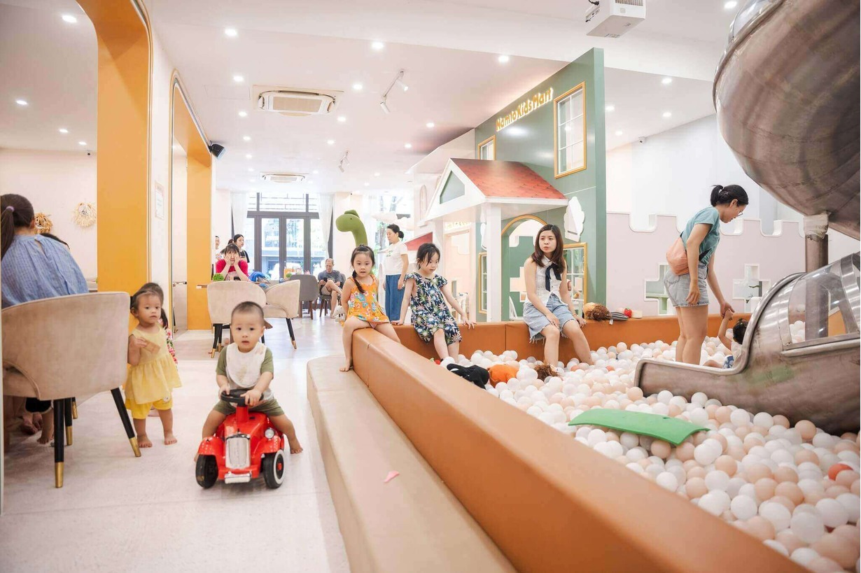 Đảm bảo trẻ luôn trong tầm mắt khi ở khu vui chơi trẻ em ở Đà Nẵng