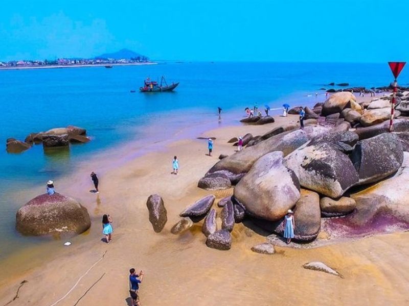 Biển Thiên Cầm - Một trong những bãi biển siêu hot, hấp dẫn vào mùa hè
