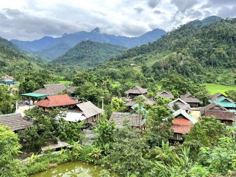 Mường Đán có nhiều nhà sàn khác nhau, đa số đều xây hai tầng

