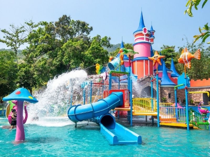 Một trong những khu vực “được lòng” du khách nhất chính là công viên nước