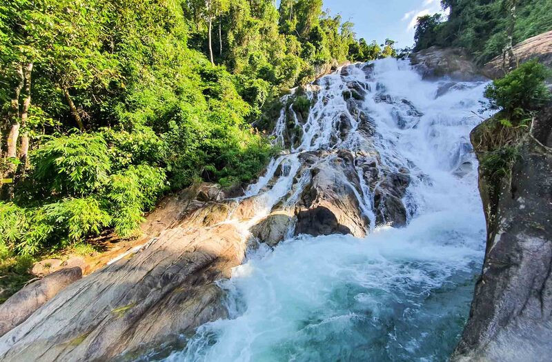 Vẻ đẹp của Thác Diệu Thanh vào mùa khô
