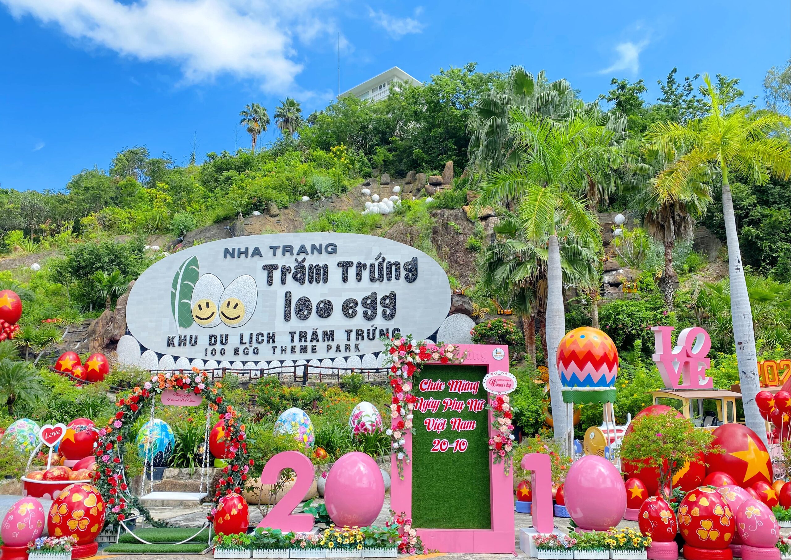 Công viên Trứng với các tác phẩm nghệ thuật trứng độc đáo
