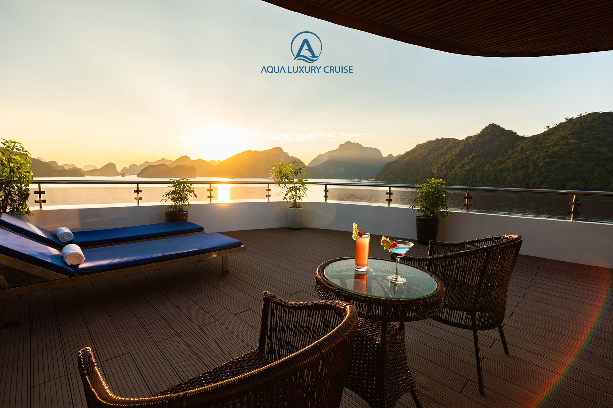 Phòng nghỉ Du thuyền Aqua Luxury