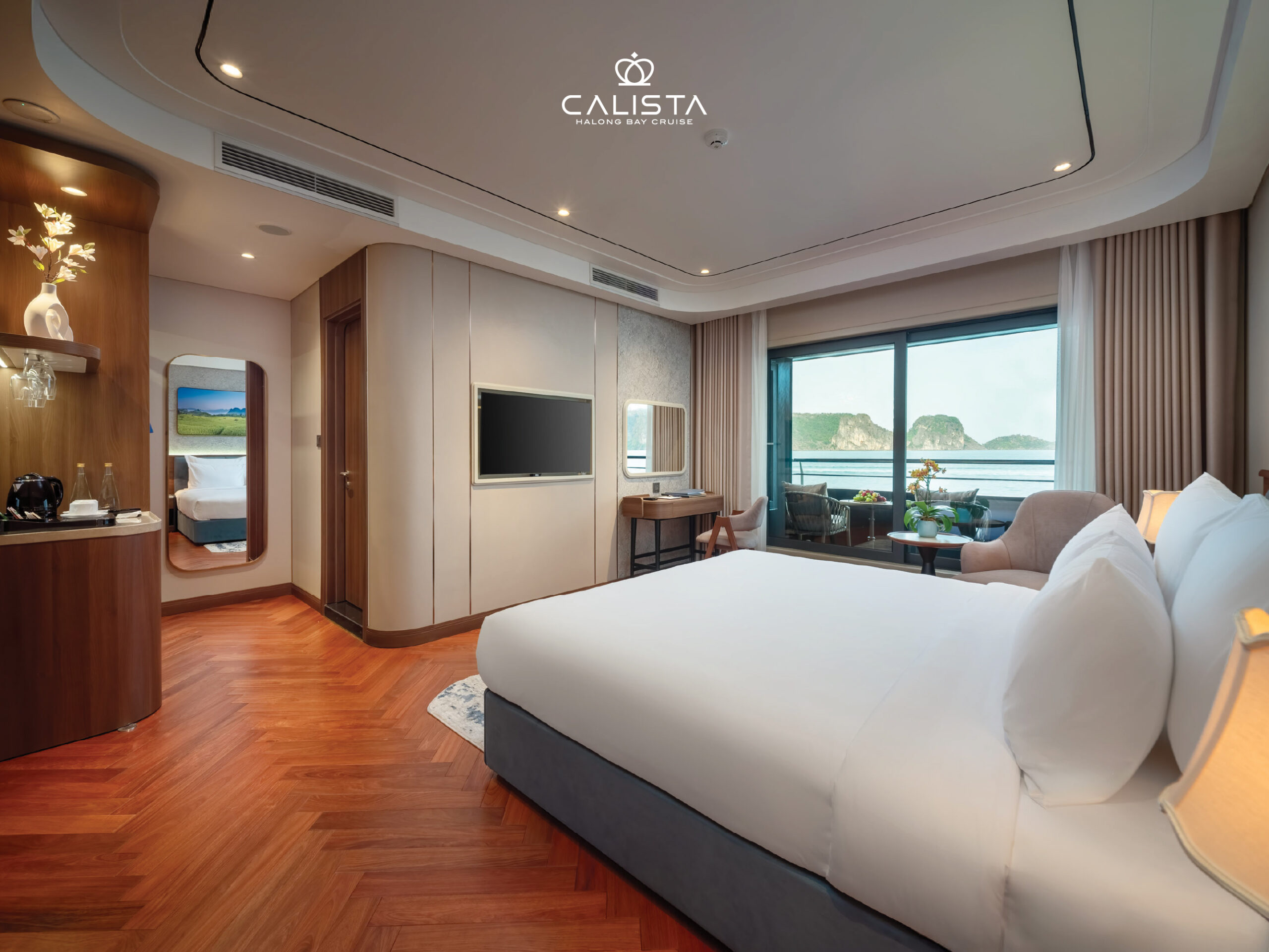 Phòng Calista Bay với ban công riêng view vịnh Hạ Long