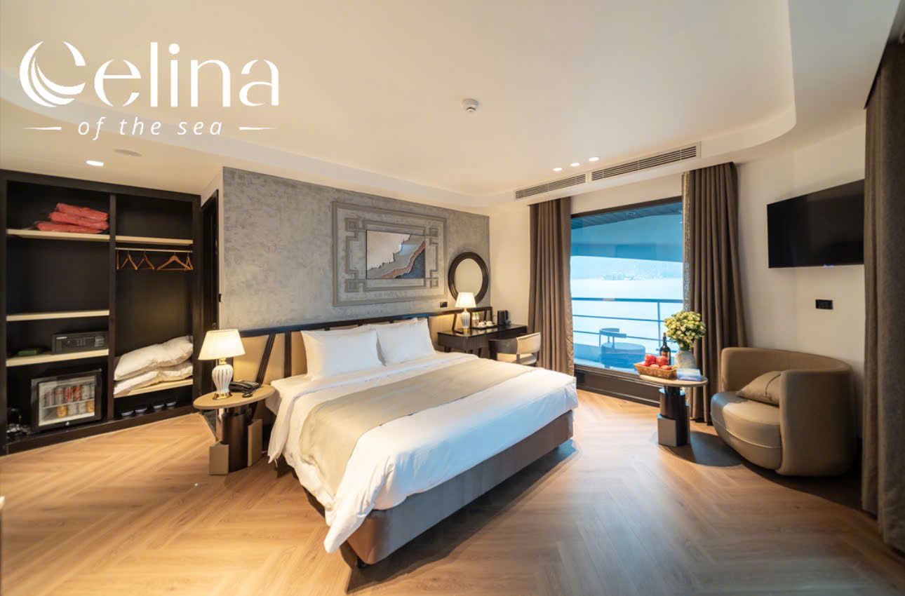 Phòng Harmony Suite view biển trên du thuyền Celina
