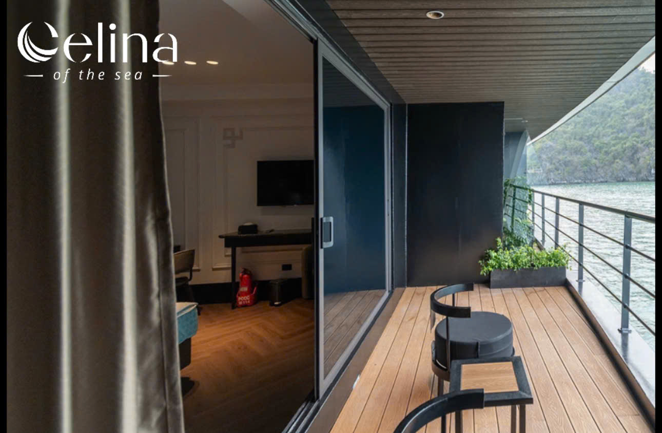 Executive Balcony Suite rộng rãi với ban công riêng