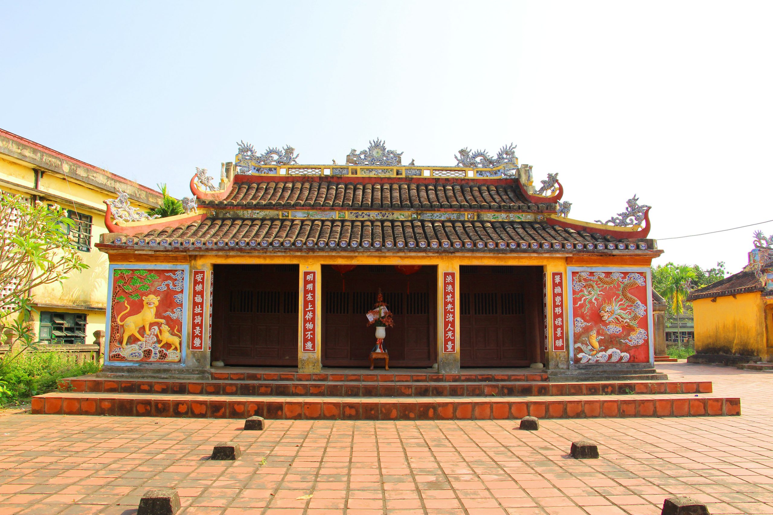 Nếp nhà cũ ở Tuý Loan được bảo tồn đến tận ngày nay