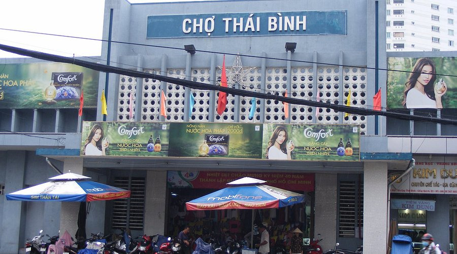 Mặt tiền khu chợ Thái Bình nằm ngay trung tâm Quận 1 sầm uất