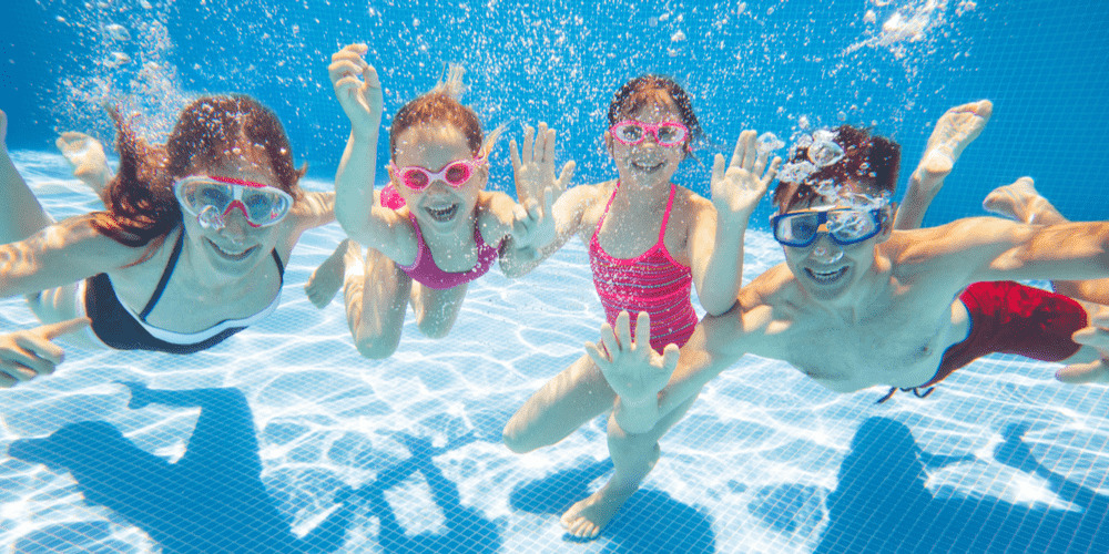 Kính bơi là vật dụng không thể thiếu để bảo vệ mắt của bạn khi bơi