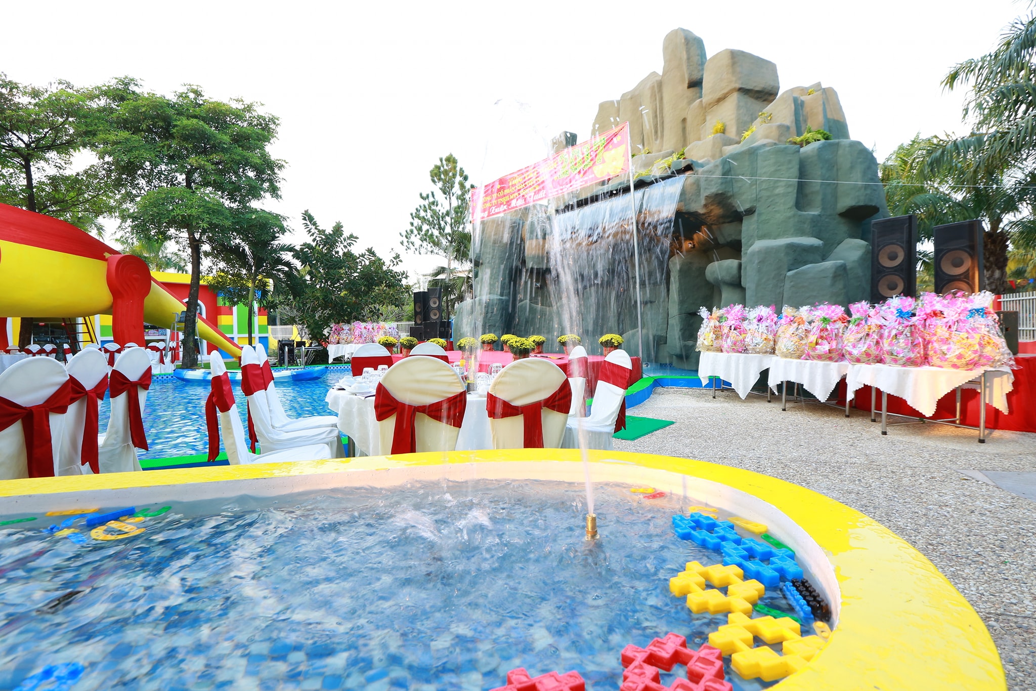 Công viên nước BCR với không gian xanh mát, gần gũi thiên nhiên