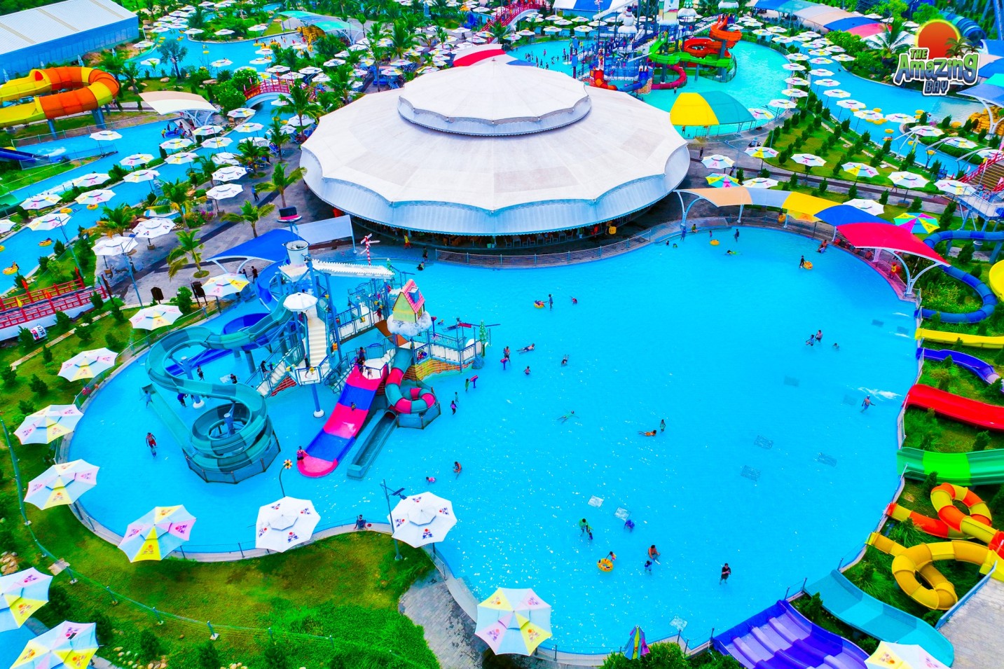 Amazing Bay Sơn Tiên công viên nước quy mô lớn gần Sài Gòn
