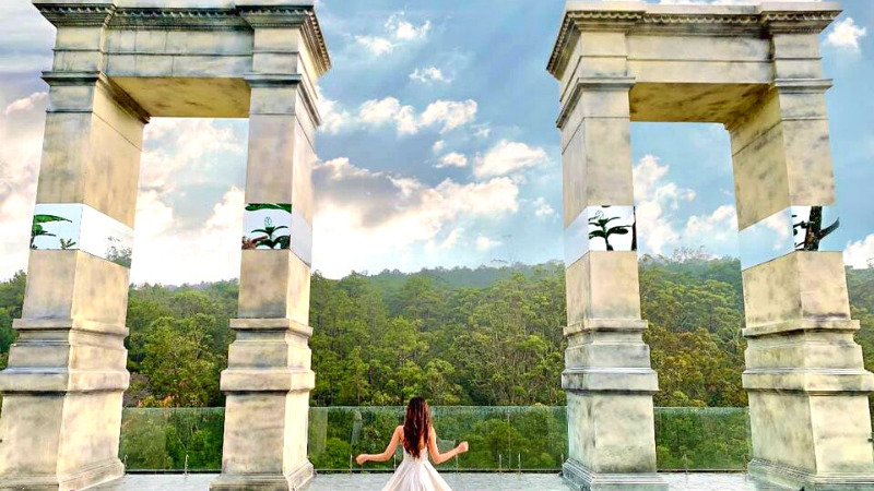 Cổng trời đôi là điểm check-in độc đáo tại Fresh Garden Đà Lạt