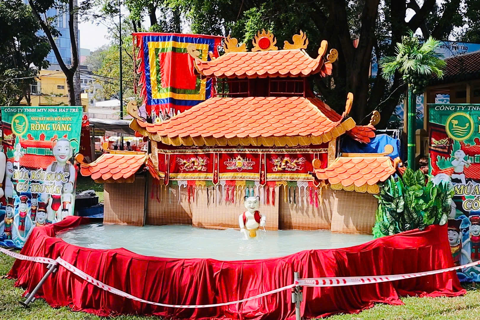 Múa rối nước được biểu diễn linh hoạt tại nhiều không gian